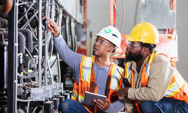 Best Circuit Breaker Repair  in Batesville, TX